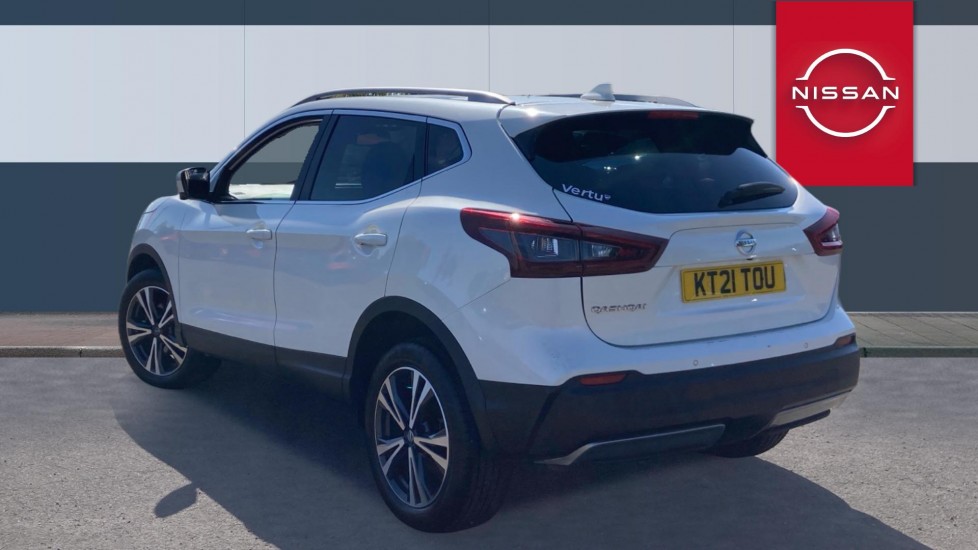 Nissan Qashqai 1.3 DiG-T 160 [157] N-Connecta 5dr DCT Glass Roof Petrol Hatchback - Image 2
