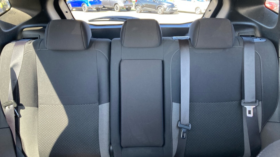 Nissan Qashqai 1.3 DiG-T 160 [157] N-Connecta 5dr DCT Glass Roof Petrol Hatchback - Image 15