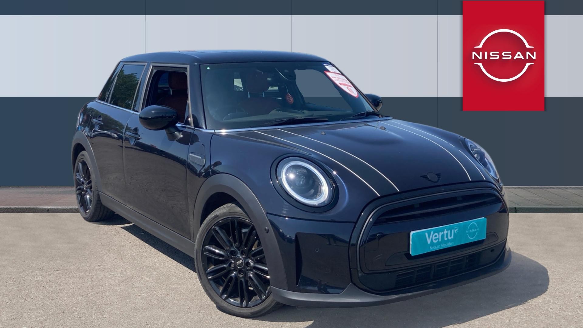 MINI Hatchback listing photo