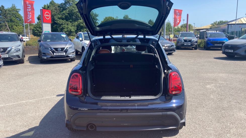 MINI Hatchback 1.5 Cooper Exclusive Premium Plus 5dr Auto Petrol Hatchback - Image 4