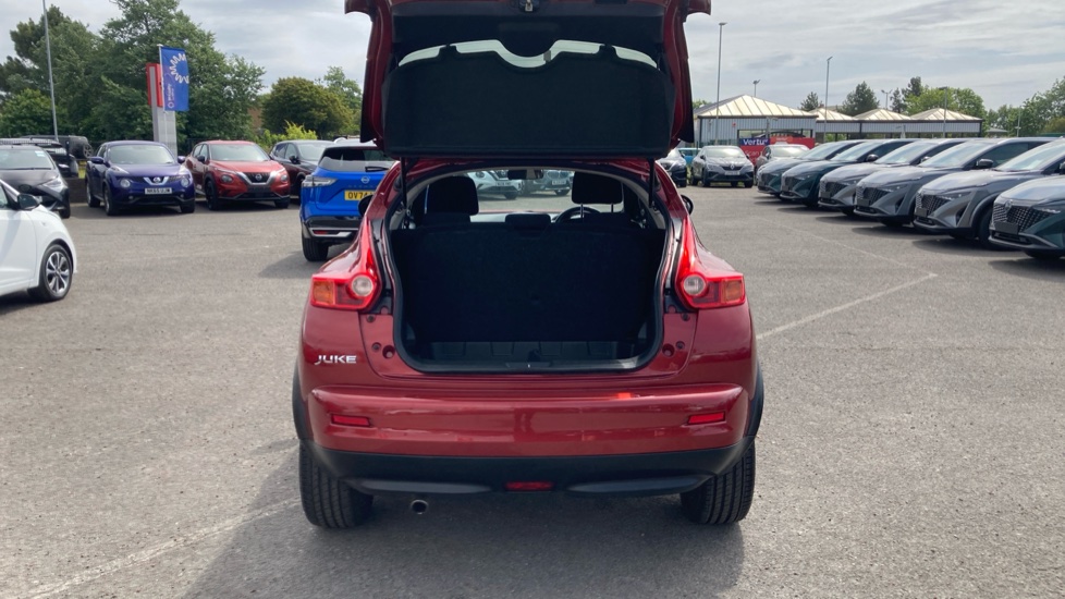 Nissan Juke 1.6 N-Tec 5dr Petrol Hatchback - Image 4