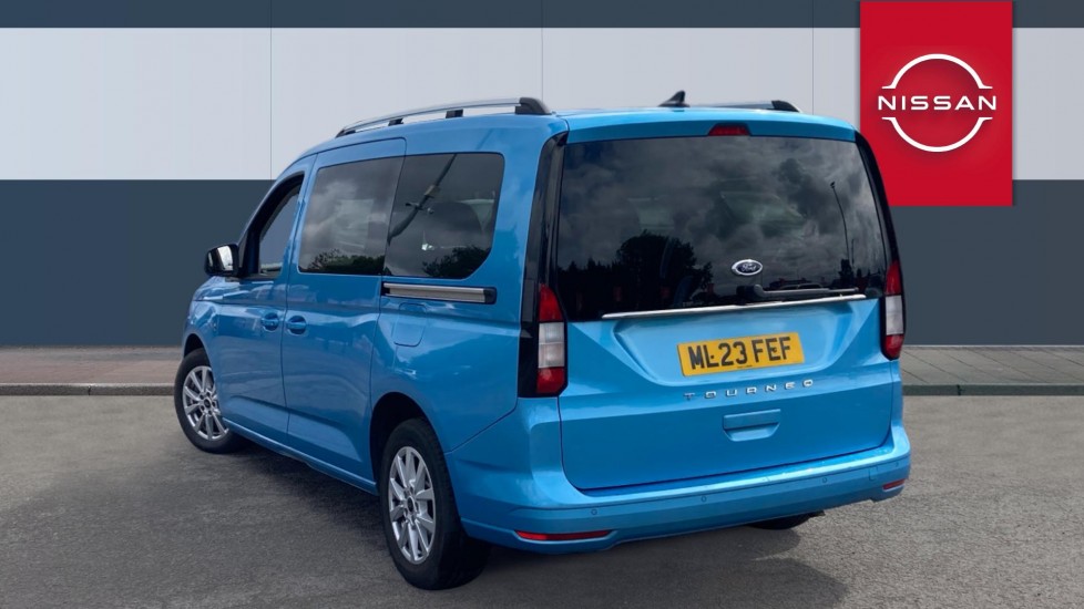 Ford Tourneo Connect 2.0 EcoBlue Titanium 5dr [7 seat] Diesel Estate - Image 2
