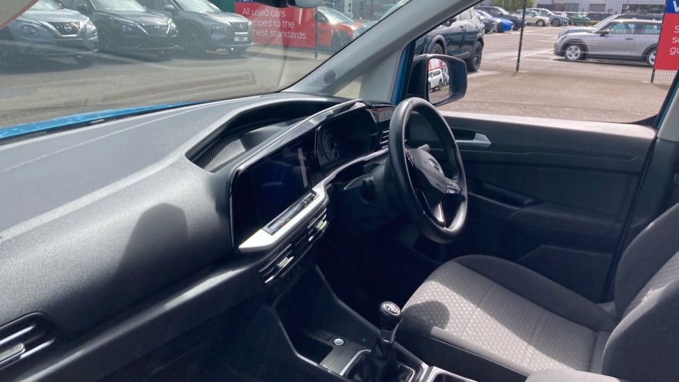 Ford Tourneo Connect 2.0 EcoBlue Titanium 5dr [7 seat] Diesel Estate - Image 9