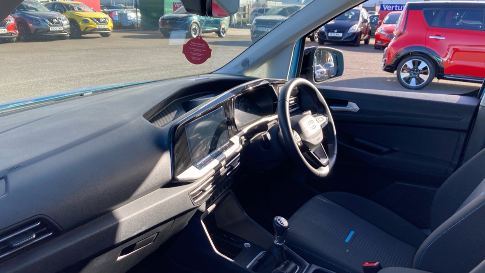 Ford Tourneo Connect 2.0 EcoBlue Active 5dr Diesel Estate - Image 9