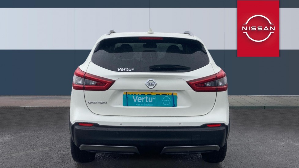 Nissan Qashqai 1.3 DiG-T N-Connecta 5dr Petrol Hatchback - Image 6