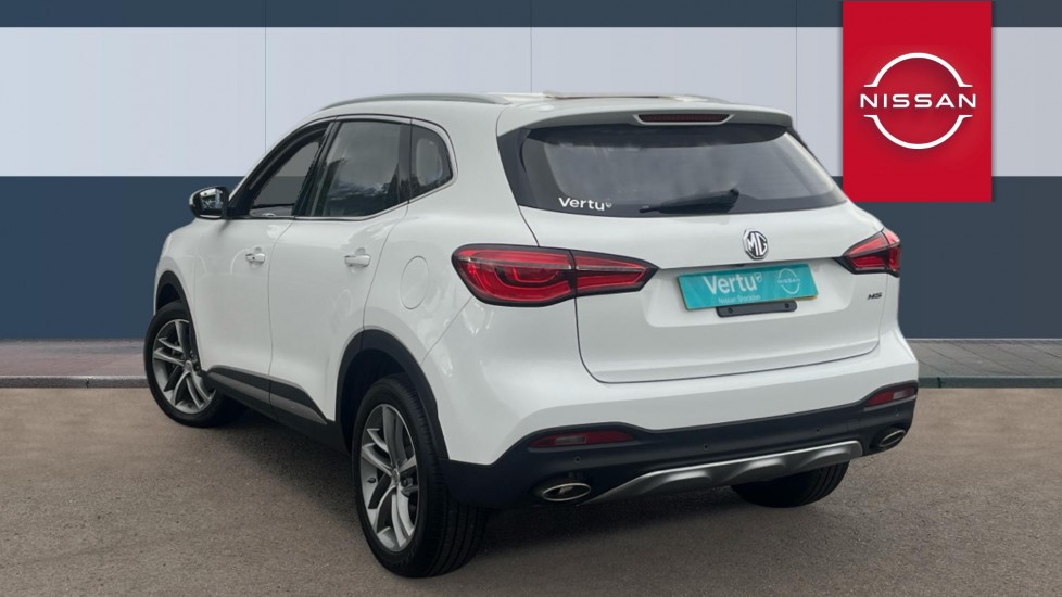 MG HS 1.5 T-GDI Excite 5dr Petrol Hatchback - Image 2