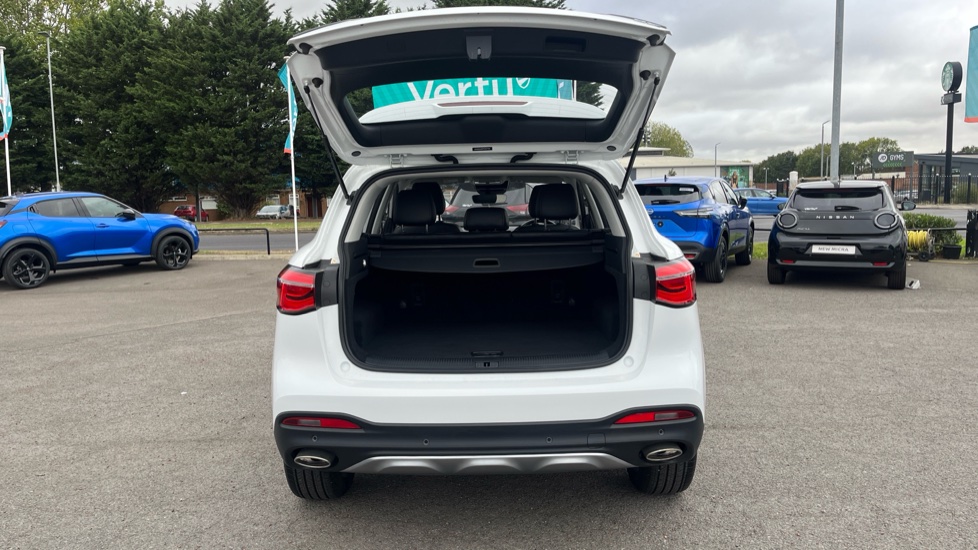 MG HS 1.5 T-GDI Excite 5dr Petrol Hatchback - Image 4