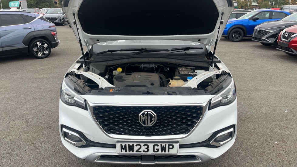 MG HS 1.5 T-GDI Excite 5dr Petrol Hatchback - Image 8