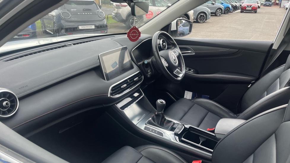 MG HS 1.5 T-GDI Excite 5dr Petrol Hatchback - Image 9