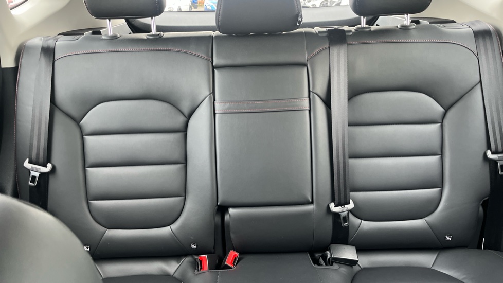 MG HS 1.5 T-GDI Excite 5dr Petrol Hatchback - Image 15