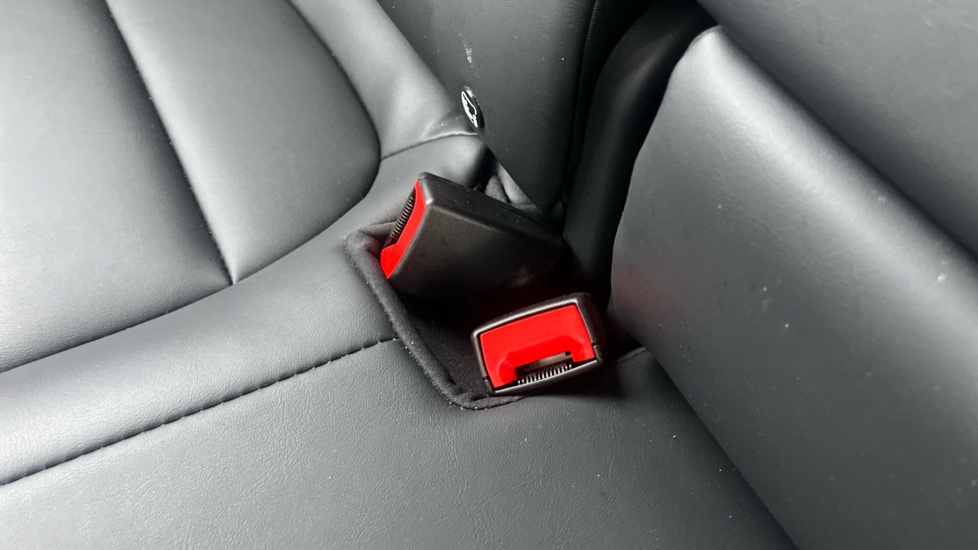 MG HS 1.5 T-GDI Excite 5dr Petrol Hatchback - Image 17