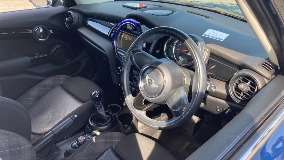 MINI Hatchback 1.5 Cooper Seven 5dr Petrol Hatchback - Image 11