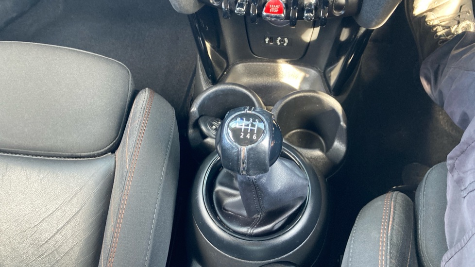 MINI Hatchback 1.5 Cooper Seven 5dr Petrol Hatchback - Image 13