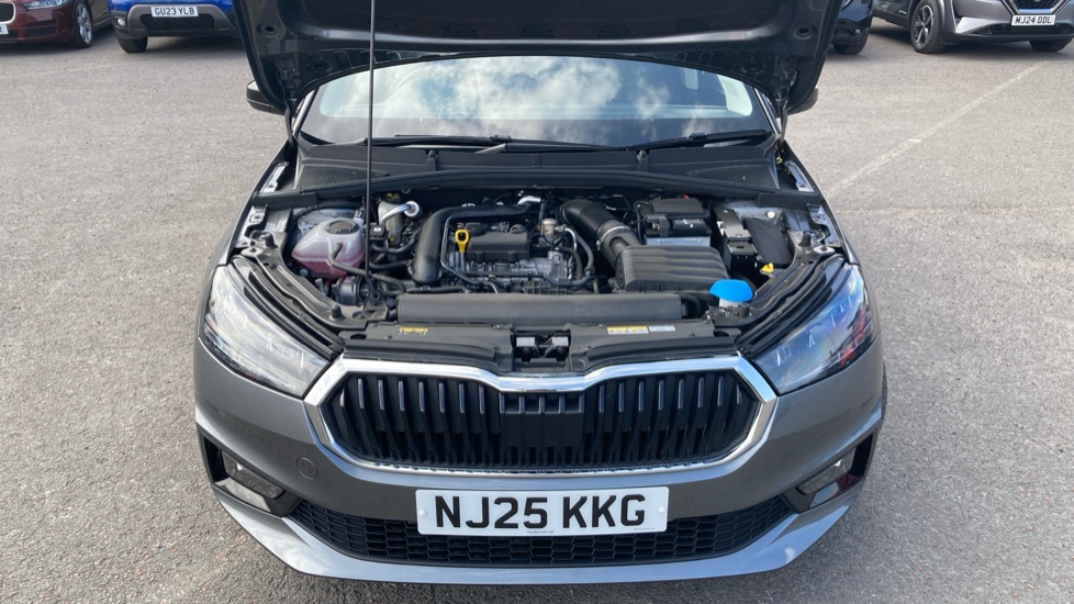 Skoda Fabia 1.0 TSI 116 Design Edition 5dr Petrol Hatchback - Image 8