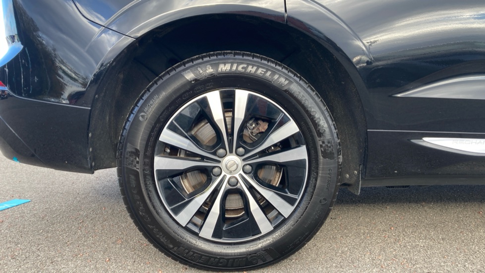 Volvo XC60 2.0 T6 RC PHEV Inscription Expression 5dr AWD Auto Estate - Image 7
