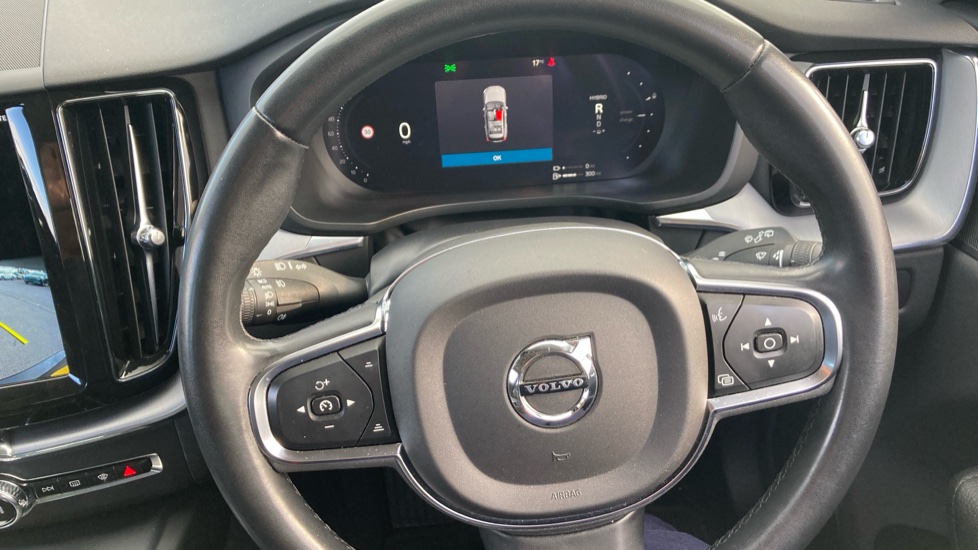 Volvo XC60 2.0 T6 RC PHEV Inscription Expression 5dr AWD Auto Estate - Image 22