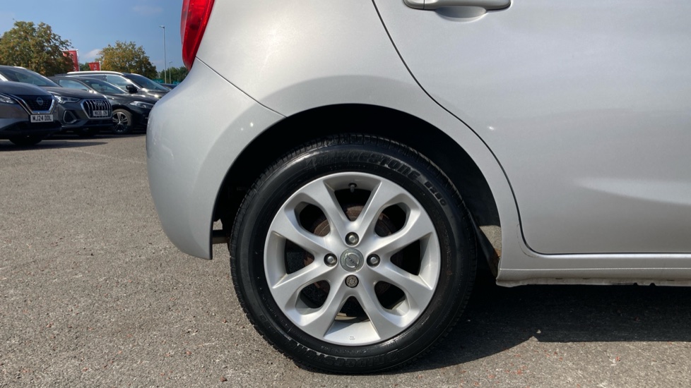 Nissan Micra 1.2 Acenta 5dr Petrol Hatchback - Image 7