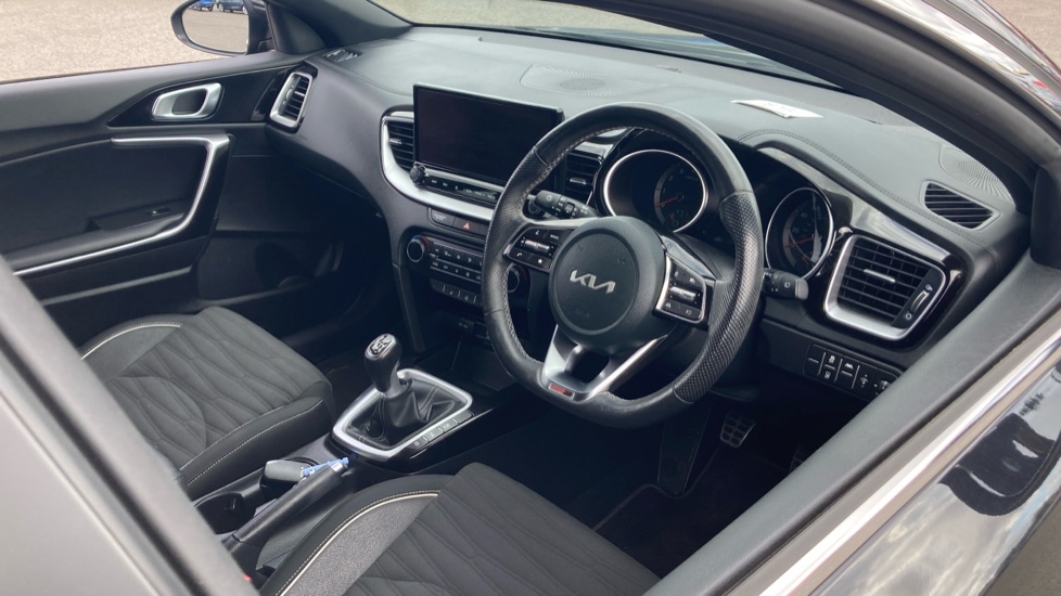 Kia Ceed 1.5T GDi ISG GT-Line 5dr Petrol Hatchback - Image 11