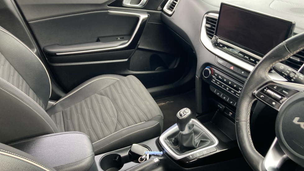 Kia Ceed 1.5T GDi ISG GT-Line 5dr Petrol Hatchback - Image 14
