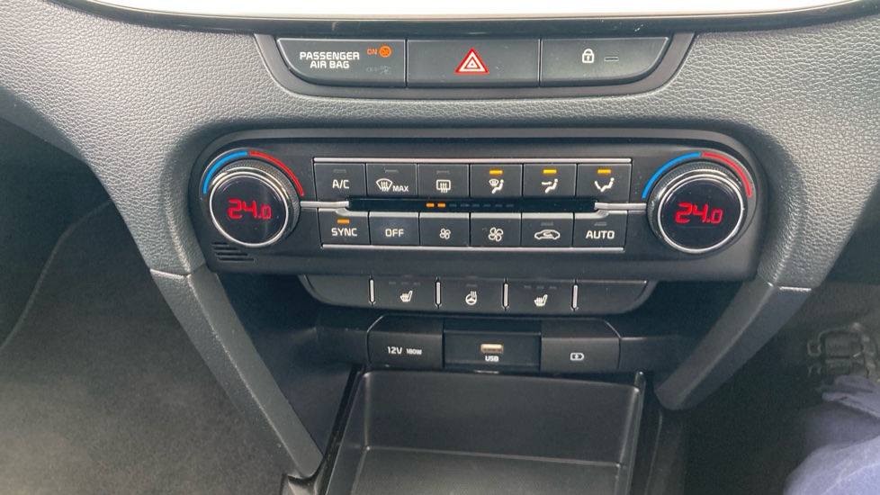 Kia Ceed 1.5T GDi ISG GT-Line 5dr Petrol Hatchback - Image 22