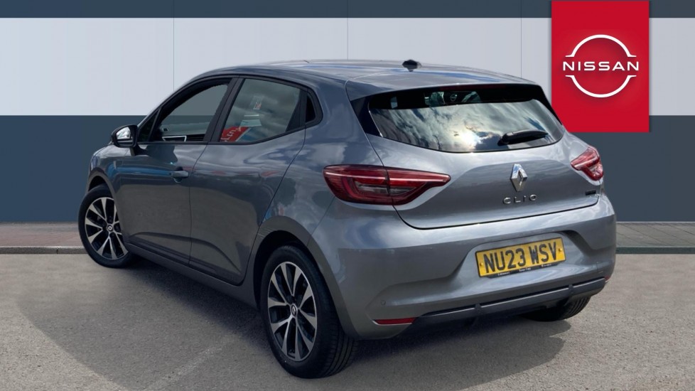Renault Clio 1.6 E-TECH full hybrid 145 Evolution 5dr Auto Hybrid Hatchback - Image 2