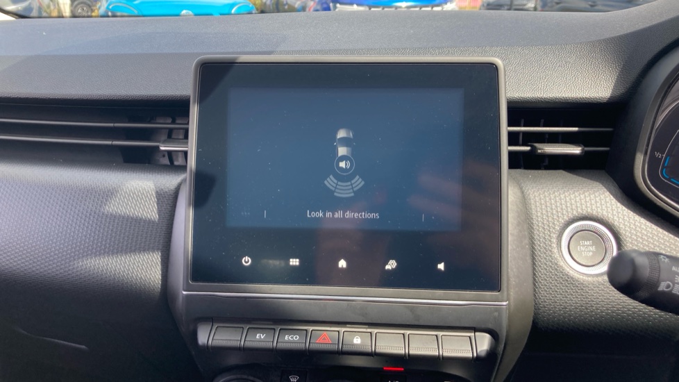 Renault Clio 1.6 E-TECH full hybrid 145 Evolution 5dr Auto Hybrid Hatchback - Image 21