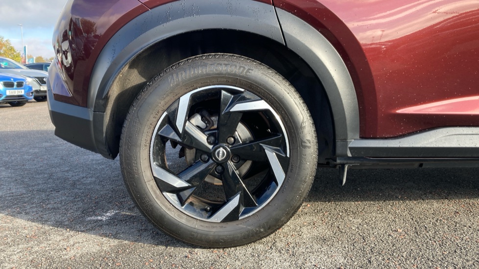 Nissan Juke 1.6 Hybrid N-Connecta 5dr Auto Hybrid Hatchback - Image 7