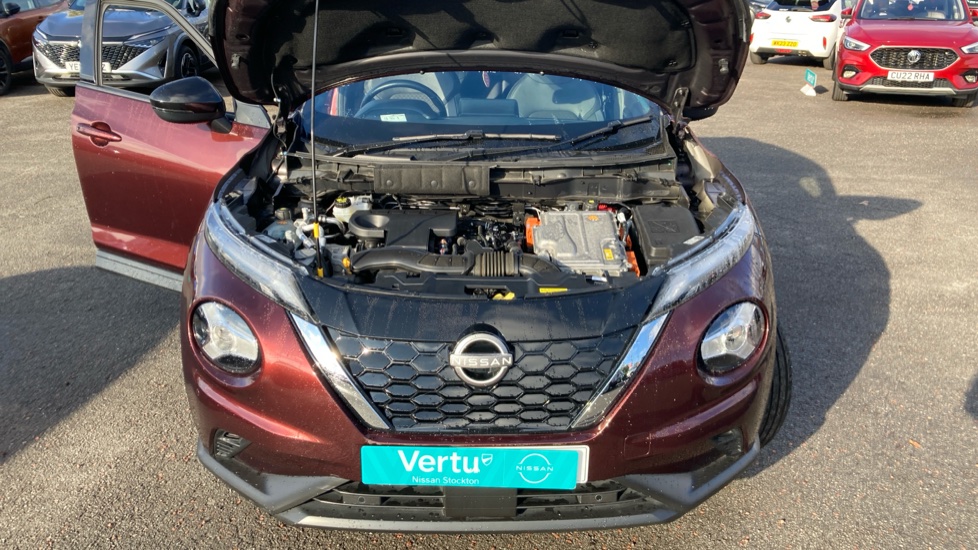 Nissan Juke 1.6 Hybrid N-Connecta 5dr Auto Hybrid Hatchback - Image 8