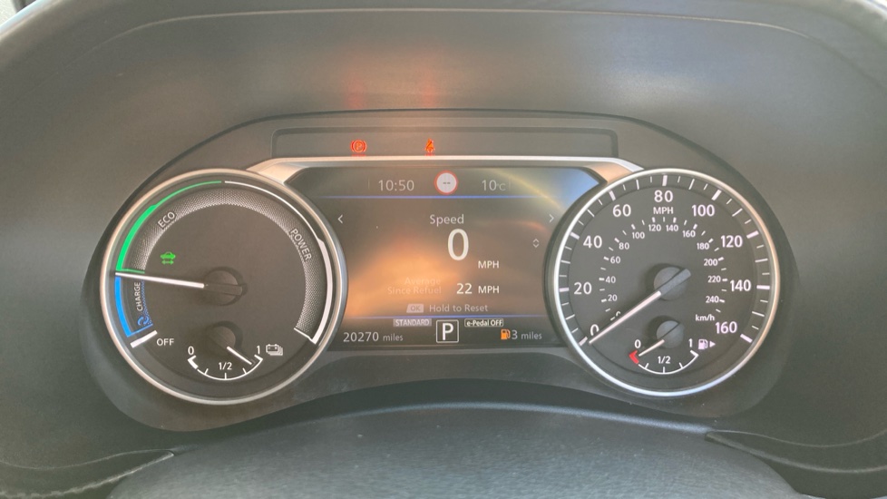 Nissan Juke 1.6 Hybrid N-Connecta 5dr Auto Hybrid Hatchback - Image 18