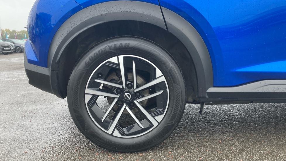 Nissan Juke 1.6 Hybrid N-Connecta 5dr Auto Hybrid Hatchback - Image 7