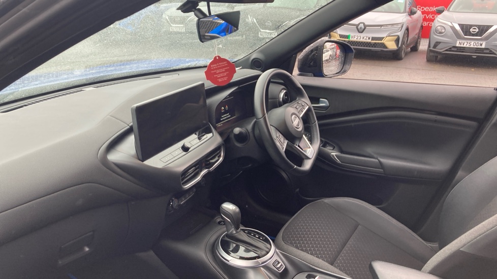 Nissan Juke 1.6 Hybrid N-Connecta 5dr Auto Hybrid Hatchback - Image 9