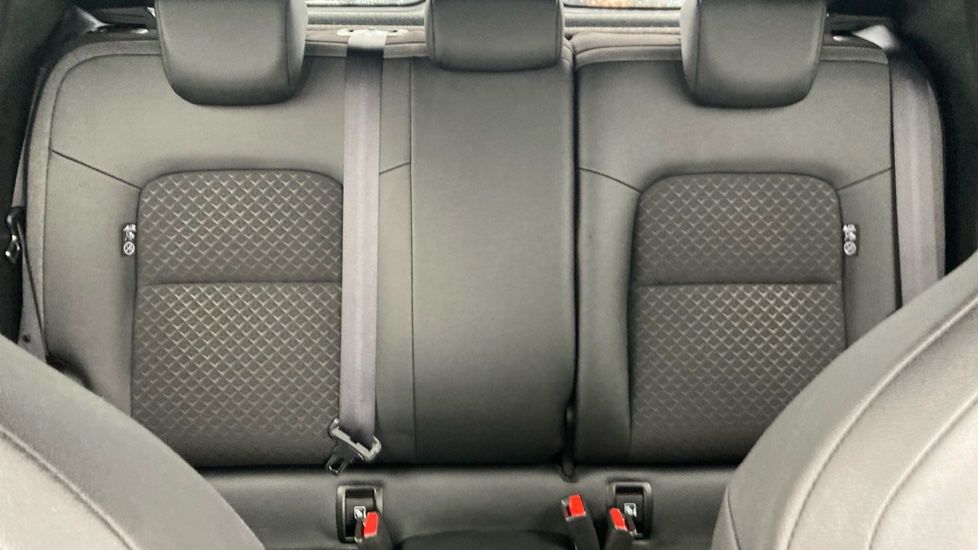 Nissan Juke 1.6 Hybrid N-Connecta 5dr Auto Hybrid Hatchback - Image 15