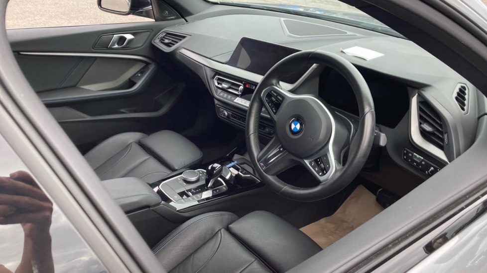 BMW 2 Series 218i [136] M Sport 4dr DCT Petrol Saloon - Image 11