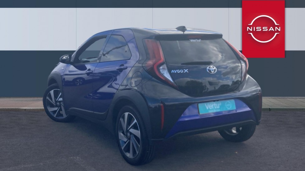 Toyota Aygo X 1.0 VVT-i Edge 5dr Petrol Hatchback - Image 2