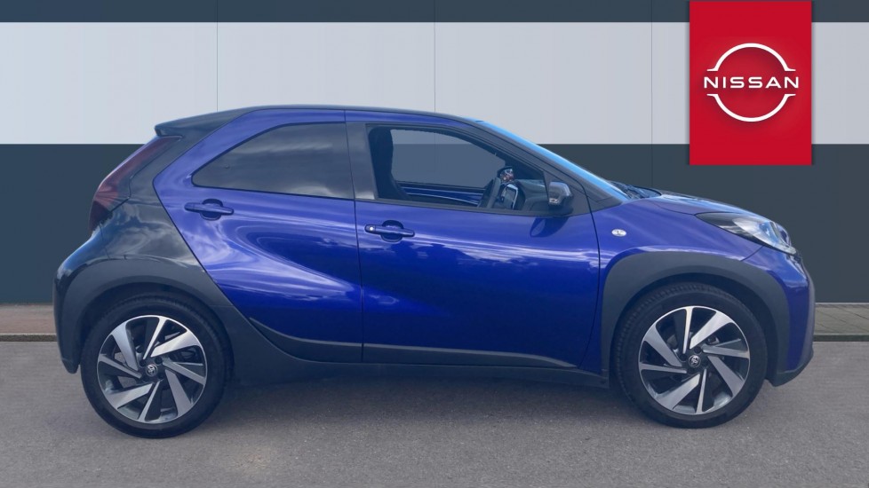 Toyota Aygo X 1.0 VVT-i Edge 5dr Petrol Hatchback - Image 5