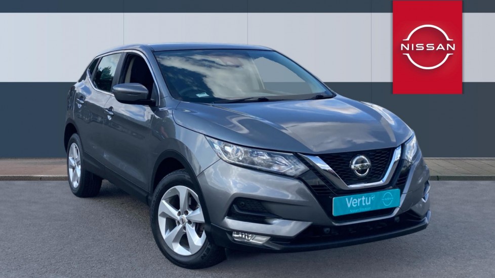 Nissan Qashqai 1.3 DiG-T Acenta Premium 5dr Petrol Hatchback - Image 1