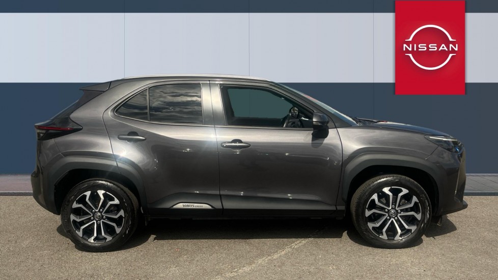 Toyota Yaris Cross 1.5 Hybrid Design 5dr CVT Hybrid Estate - Image 5