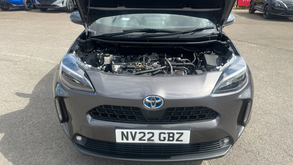 Toyota Yaris Cross 1.5 Hybrid Design 5dr CVT Hybrid Estate - Image 8