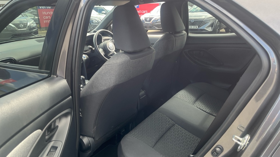 Toyota Yaris Cross 1.5 Hybrid Design 5dr CVT Hybrid Estate - Image 16