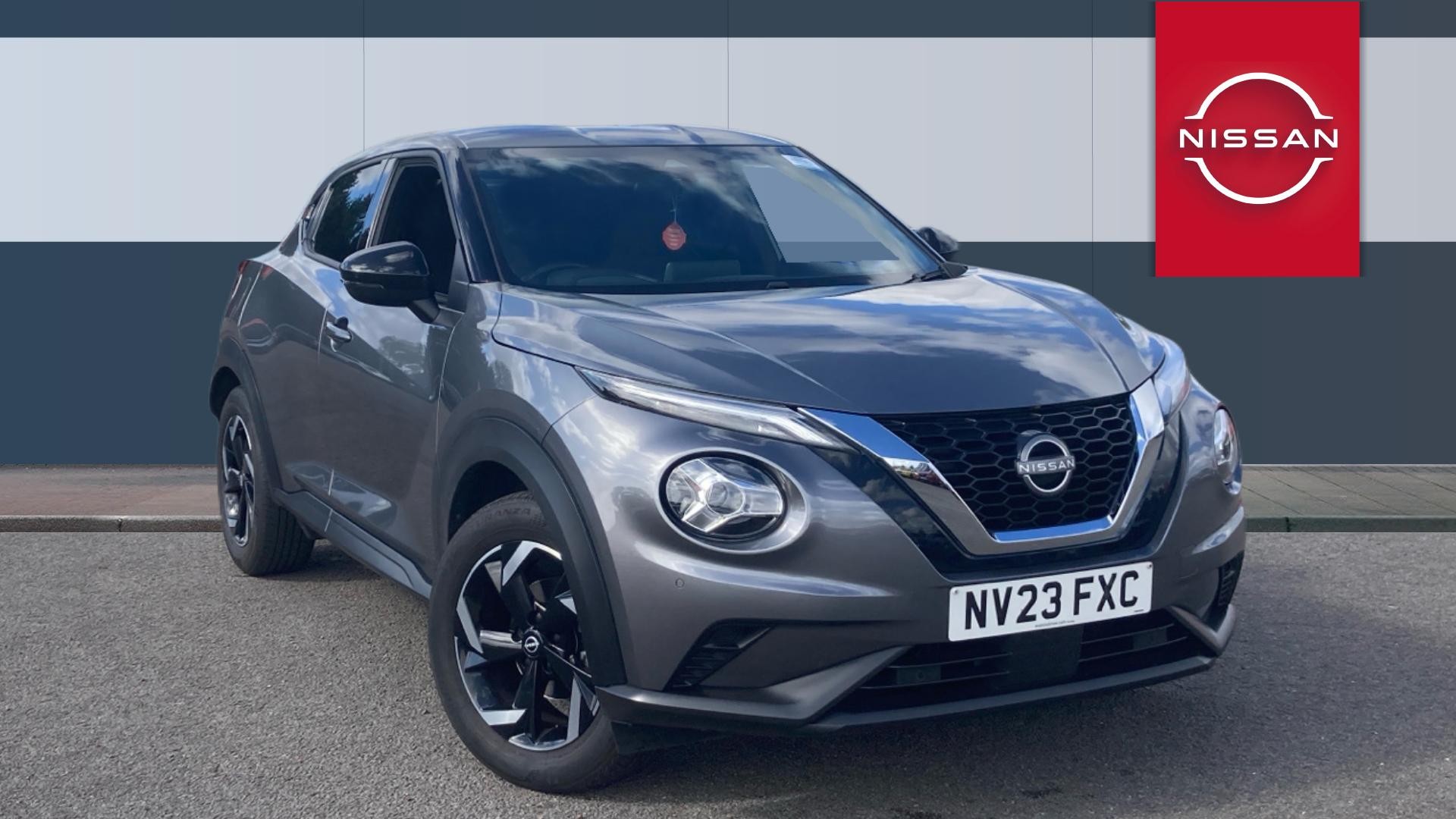 Nissan Juke listing photo