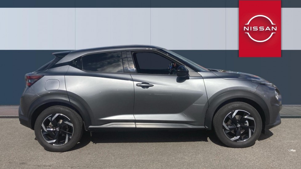 Nissan Juke 1.0 DiG-T 114 N-Connecta 5dr DCT Petrol Hatchback - Image 5