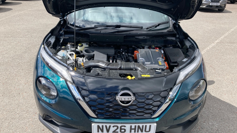 Nissan Juke 1.6 Hybrid Pulse Edition 5dr Auto Hybrid Hatchback - Image 8