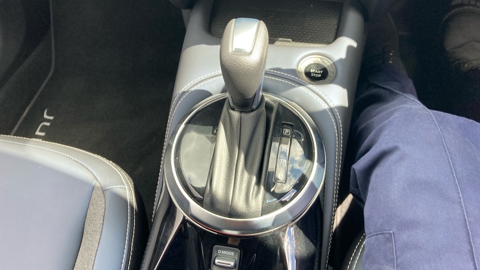 Nissan Juke 1.6 Hybrid Pulse Edition 5dr Auto Hybrid Hatchback - Image 13