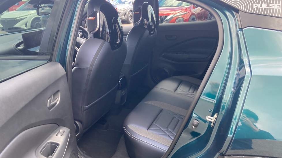 Nissan Juke 1.6 Hybrid Pulse Edition 5dr Auto Hybrid Hatchback - Image 16