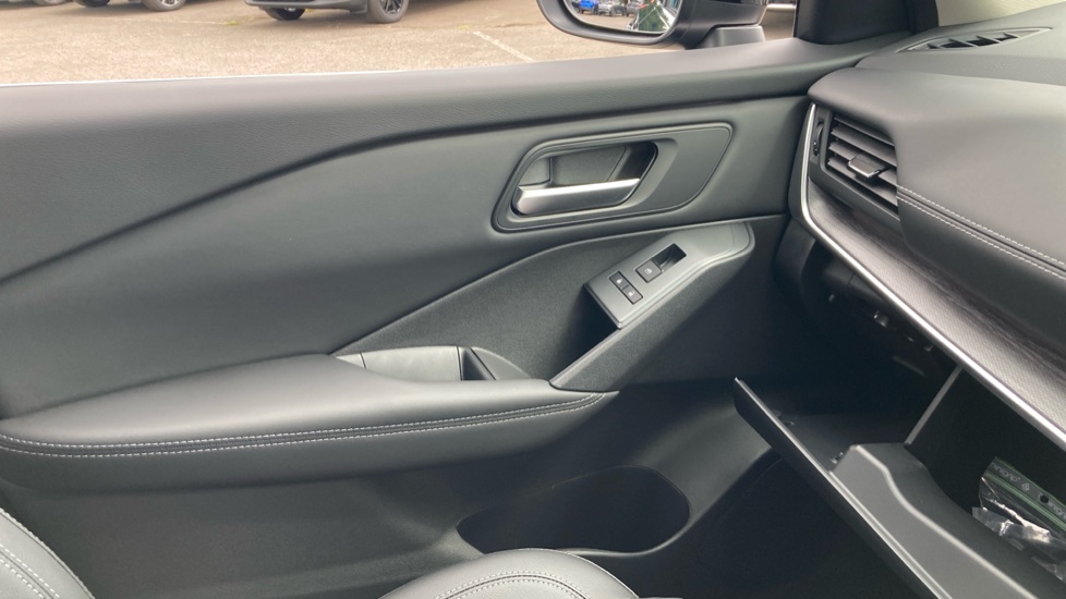 Nissan Qashqai 1.5 E-Power 205 Tekna 5dr Auto Hybrid Hatchback - Image 22