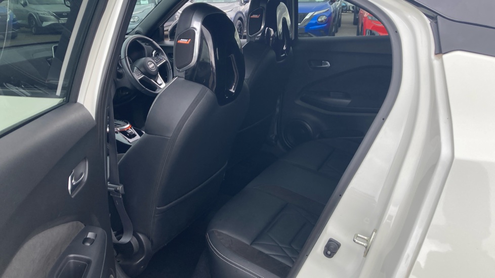 Nissan Juke 1.0 DiG-T 114 Tekna+ 5dr DCT Petrol Hatchback - Image 16