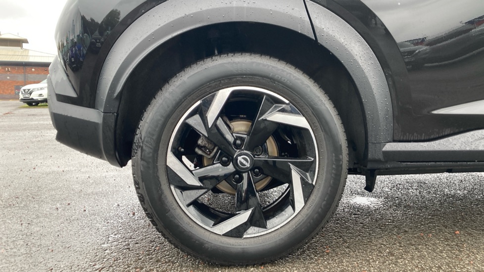 Nissan Juke 1.0 DiG-T 114 N-Connecta 5dr Petrol Hatchback - Image 7