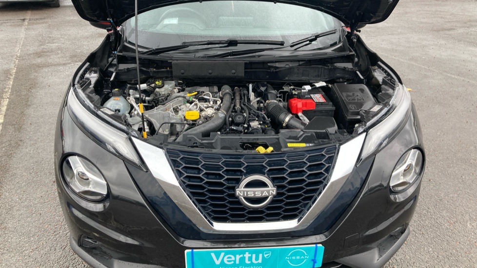 Nissan Juke 1.0 DiG-T 114 N-Connecta 5dr Petrol Hatchback - Image 8