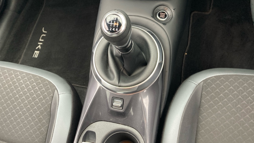 Nissan Juke 1.0 DiG-T 114 N-Connecta 5dr Petrol Hatchback - Image 13