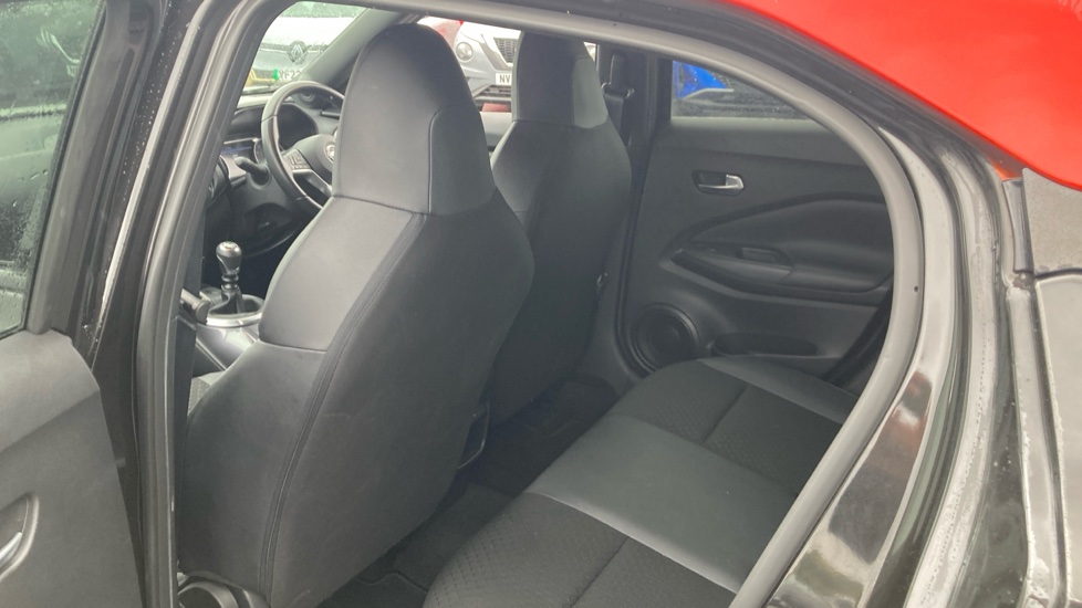 Nissan Juke 1.0 DiG-T 114 N-Connecta 5dr Petrol Hatchback - Image 16
